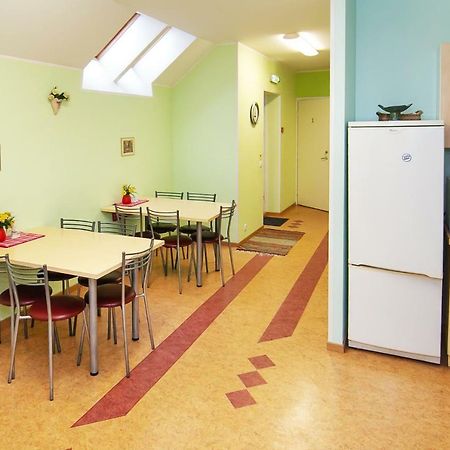 Guesthouse Laurits Курессааре Экстерьер фото