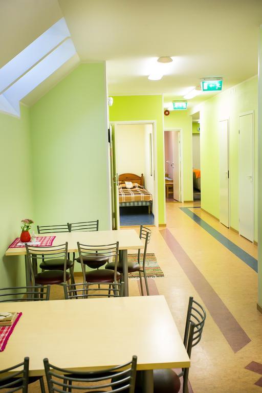 Guesthouse Laurits Курессааре Экстерьер фото